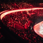 Reálný průhled halou. Foto: Fabrice Fouillet, Lukáš Kenji Vrábel, Pavel Barták, Skyworker Reálný průhled halou. Foto: Fabrice Fouillet, Lukáš Kenji Vrábel, Pavel Barták, Skyworker