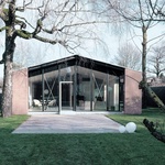 Dům pod topoly ukazuje slovinský model bydlení, které mohlo konkurovat panelákům. Foto: Tomaz Gregorič