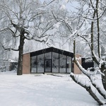 Dům pod topoly ukazuje slovinský model bydlení, které mohlo konkurovat panelákům. Foto: Tomaz Gregorič