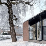 Dům pod topoly ukazuje slovinský model bydlení, které mohlo konkurovat panelákům. Foto: Tomaz Gregorič