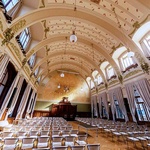 Secesní architektura Josefa Fanty a modernizace nádražní budovy v Praze. Zdroj: Správa železnic, DigiTry Art Technologies