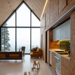 Dům na kopci svými výhledy korunuje pohádkové zimní království Finska. Foto: Marc Goodwin