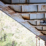 Drony se využívají k inspekci stavebních konstrukcí. Zdroj: Drony SIT Drony se využívají k inspekci stavebních konstrukcí. Zdroj: Drony SIT