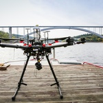 Drony se využívají k inspekci stavebních konstrukcí. Zdroj: Drony SIT Drony se využívají k inspekci stavebních konstrukcí. Zdroj: Drony SIT