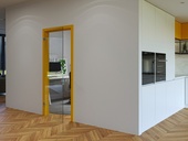 Dveře CRISTAL KLAR s&nbsp;čirým sklem a&nbsp;zárubní v&nbsp;dekoru RAL 1021 – ŽLUTÁ HOŘČIČNÁ. Zdroj SOLODOOR a.s.