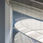 Pohled z patra na křídlo. Foto: Alex Shoots Buildings