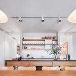 Kuchyně a jídelna 1.NP. Foto: Petr Polák