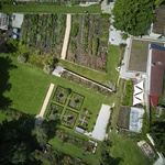 Letecký pohled, vpravo zázemí. Foto: Radek Úlehla