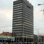 Budova Strojimportu. Zdroj: Ústav dějin umění AV ČR a Wikipedia/Dezidor