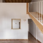 Společné prostory, jako je zahrada a bazén, byly navrženy jako místa setkávání, podporují sociální interakci a podporují úzkou komunitu. Foto: Carmo Oliveira