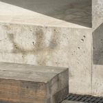 Život v kostce. Casa Rocha se vymyká konvencím. Je to špatně? Foto: Ivo Tavares Studio