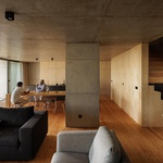 Život v kostce. Casa Rocha se vymyká konvencím. Je to špatně? Foto: Ivo Tavares Studio