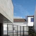 Život v kostce. Casa Rocha se vymyká konvencím. Je to špatně? Foto: Ivo Tavares Studio