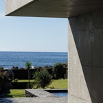 Život v kostce. Casa Rocha se vymyká konvencím. Je to špatně? Foto: Ivo Tavares Studio