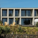 Život v kostce. Casa Rocha se vymyká konvencím. Je to špatně? Foto: Ivo Tavares Studio