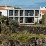 Život v kostce. Casa Rocha se vymyká konvencím. Je to špatně? Foto: Ivo Tavares Studio