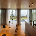 Život v kostce. Casa Rocha se vymyká konvencím. Je to špatně? Foto: Ivo Tavares Studio