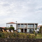 Život v kostce. Casa Rocha se vymyká konvencím. Je to špatně? Foto: Ivo Tavares Studio