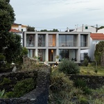 Život v kostce. Casa Rocha se vymyká konvencím. Je to špatně? Foto: Ivo Tavares Studio