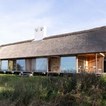 Majitelé chtěli původní dům zrestaurovat a přidat další ubytování pro svou širší rodinu. Zvažovali i významnou přístavbu, která by ale původní podobu objektu dost narušila. Foto: Andrea Agatzke