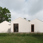 Domeček z Haverdalu. Příjemná rodinná vilka, která se mile snaží být nenápadná. Foto: Anna Kristinsdottir Domeček z Haverdalu. Příjemná rodinná vilka, která se mile snaží být nenápadná. Foto: Anna Kristinsdottir