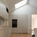 Domeček z Haverdalu. Příjemná rodinná vilka, která se mile snaží být nenápadná. Foto: Anna Kristinsdottir Domeček z Haverdalu. Příjemná rodinná vilka, která se mile snaží být nenápadná. Foto: Anna Kristinsdottir