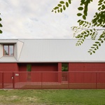 Dům o rozloze 175 metrů čtverečních si své jméno vysloužil adresou. Podle své polohy na ulici Komētas Iela, neboli Ulici Komet, na rižském předměstí. Foto: Madara Kuplā