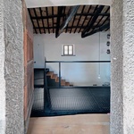 K neuvěření. Dům bez konce je lekcí v umění pomalé rekonstrukce. Foto: Janez Martini