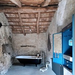 K neuvěření. Dům bez konce je lekcí v umění pomalé rekonstrukce. Foto: Janez Martini