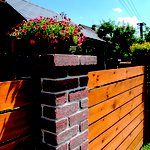Plot z betonových tvarovek BCL vypadá jako tradiční zděný © Pressbeton