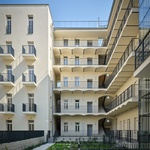 Žižkovským činžovním domům vdechnou nový život a prvorepublikovou noblesu. Zdroj: BoysPlayNice