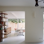 Měřítko a volba materiálů dvou přístaveb byly ovlivněny historickou hodnotou původní budovy restaurace. Foto: Maxime Delvaux