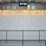 Pohled z tribuny na galerii. Foto: BoysPlayNice