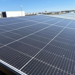 EUROPARK Štěrboholy je bezemisní. ČEZ ESCO dokončilo střešní fotovoltaiku. Foto: ČEZ EUROPARK Štěrboholy je bezemisní. ČEZ ESCO dokončilo střešní fotovoltaiku. Foto: ČEZ
