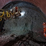 Sdružení společností Metrostav TBR a Subterra pokračuje na stavbě dálnice D11 u Trutnova v ražbách tunelu Opevnění. Zdroj foto: Metrostav TBR Sdružení společností Metrostav TBR a Subterra pokračuje na stavbě dálnice D11 u Trutnova v ražbách tunelu Opevnění. Zdroj foto: Metrostav TBR