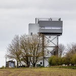 Projekt s nečekanou výškou. Vodojem přestavěný na bydlení. Foto: Dennis Pedersen, Taran Wilkhu Projekt s nečekanou výškou. Vodojem přestavěný na bydlení. Foto: Dennis Pedersen, Taran Wilkhu