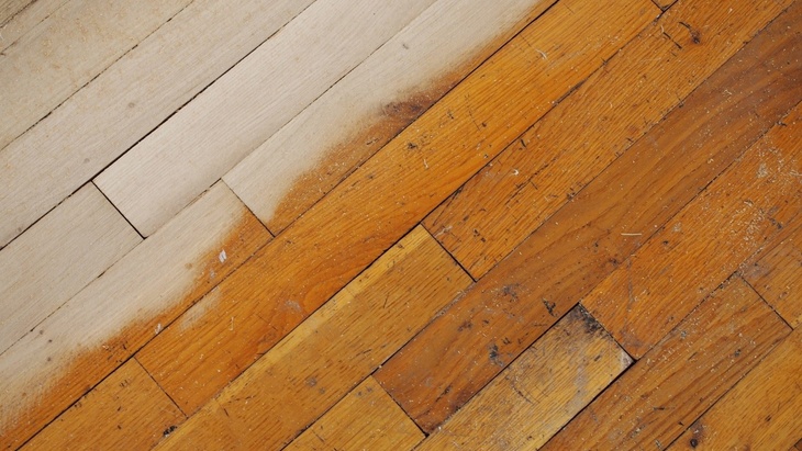 Renovace parketové podlahy – výhody a nevýhody masivní podlahy