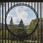 Na místě staré chalupy postavili novou: Moderně a s citem pro tradiční styl krkonošských roubenek. Foto: Petr Polák (petrpolakstudio.cz) Na místě staré chalupy postavili novou: Moderně a s citem pro tradiční styl krkonošských roubenek. Foto: Petr Polák (petrpolakstudio.cz)