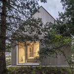 Zapomeňte na exotiku, architektura odpočinku leží v polských Mazurech. Foto: Jakub Certowicz https://www.jakubcertowicz.pl/ Zapomeňte na exotiku, architektura odpočinku leží v polských Mazurech. Foto: Jakub Certowicz https://www.jakubcertowicz.pl/