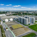 Čistírna odpadních vod v Simmeringu, vizualizace. Zdroj: Mezinárodní kancelář města Vídně v Praze Čistírna odpadních vod v Simmeringu, vizualizace. Zdroj: Mezinárodní kancelář města Vídně v Praze