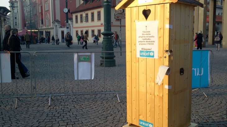 Světový den vody: V Praze se bude stát fronta na záchod Světový den vody: V Praze se bude stát fronta na záchod