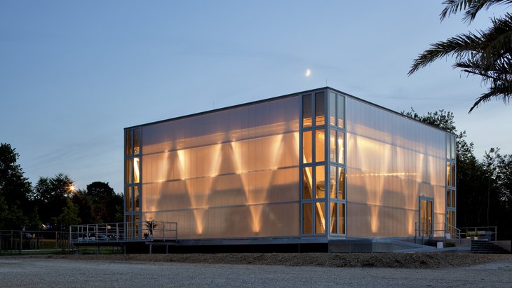 CUBITY, studentská residence s Plus-Energy standardy, prezentována na 2014 Solar Decathlon Europe, Copyright: Thomas Ott CUBITY, studentská residence s Plus-Energy standardy, prezentována na 2014 Solar Decathlon Europe, Copyright: Thomas Ott
