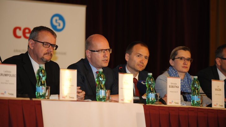 Setkání lídrů českého stavebnictví: Stavebnictví překonalo dlouholetou krizi Setkání lídrů českého stavebnictví: Stavebnictví překonalo dlouholetou krizi