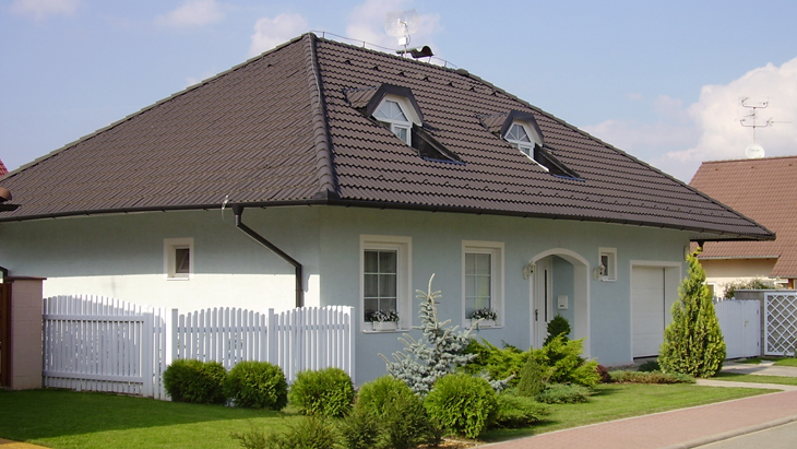 Základem domu je kvalitní střešní krytina