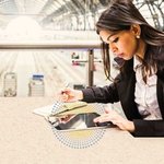 Nabíjecí povrch DuPont™ Corian® Charging Surface