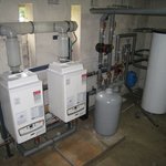 Plynová kotelna před rekonstrukcí obsahovala kaskádu tří atmosferických