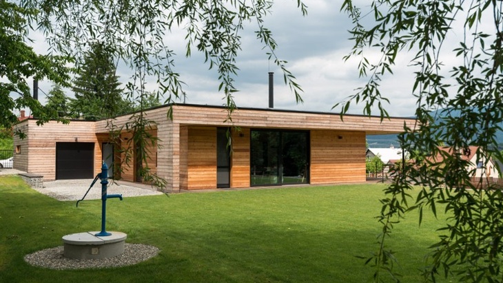 Dřevostavbu rodinného domu navrhl architekt sám sobě