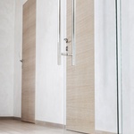 Skryté zárubně poskytují interiéru minimalistický vzhled. © Twin s. r. o.