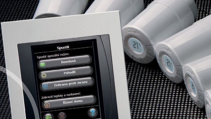 Systém living by Danfoss je moderní systém určený k regulaci vytápění Systém living by Danfoss je moderní systém určený k regulaci vytápění