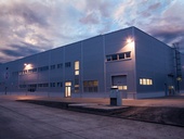 Alcaplast zahájil provoz nové haly a rozšíří výrobní sortiment